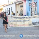 Guajeru - A prefeitura Municipal de Guajeru, através da Secretaria Municipal de Educação, realizou no último dia 7, o tradicional desfile cívico em comemoração aos 196 anos da Independência do Brasil, reunindo alunos de Escolas Municipais com o tema “Desfilando Saberes – Nossas ações pedagógicas ultrapassando os muros das Escolas”, tendo como palco a Praça Antônio Carlos Magalhães.